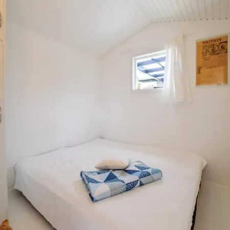 Three-bedroom Holiday In Feriehus