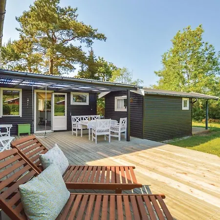 Three-bedroom Holiday In Feriehus