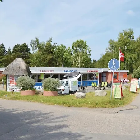 Three-bedroom Holiday In Fårevejle